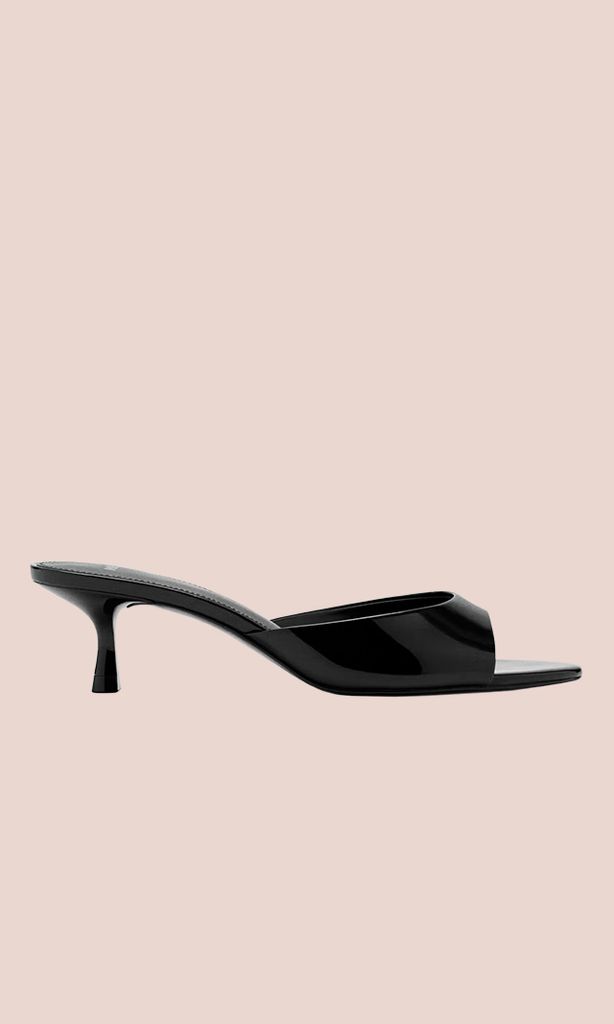 Zapato destalonado negro de Mango