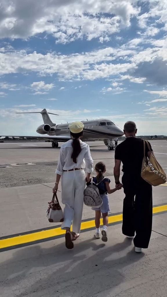 Al parece, Gianluca Vacchi, Sharon Fonseca y su hija Blu ya han regresado a casa tras sus vacaciones en Cerdeña.