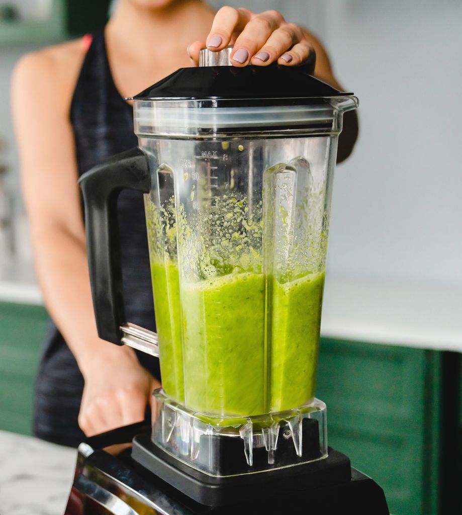 Smoothie fresquito de aguacate, perfecto para combatir las altas temperaturas.