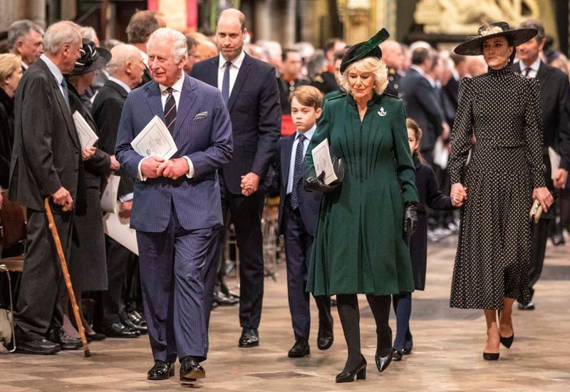 Príncipe Carlos, príncipe Guillermo, George de Cambridge, duquesa de Cornualles, Kate Middleton
