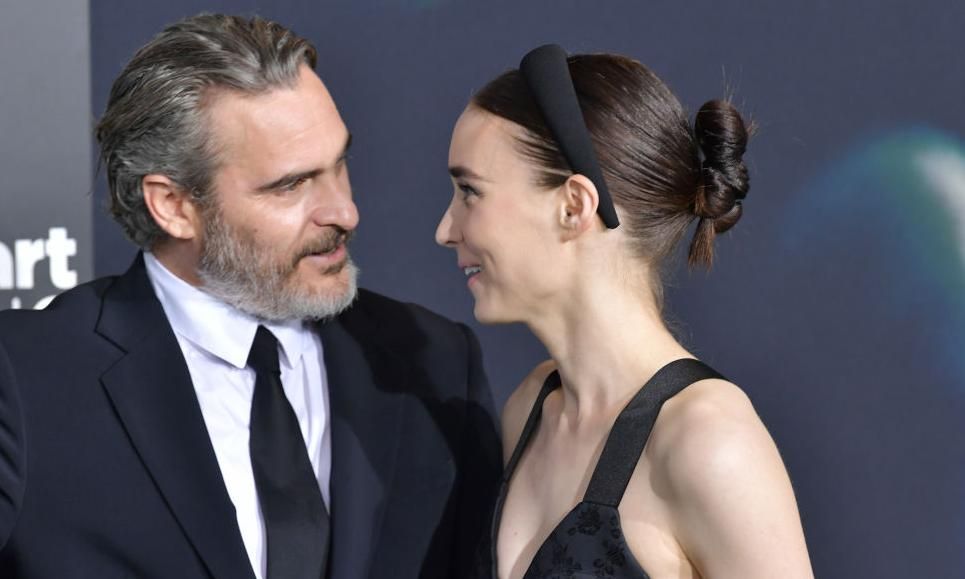 Joaquin Phoenix y Rooney Mara
