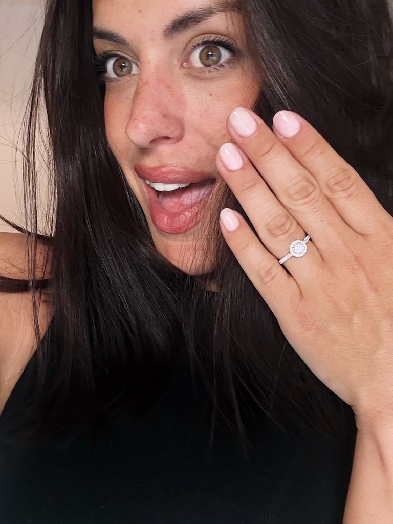Dulceida presume de anillo de compromiso