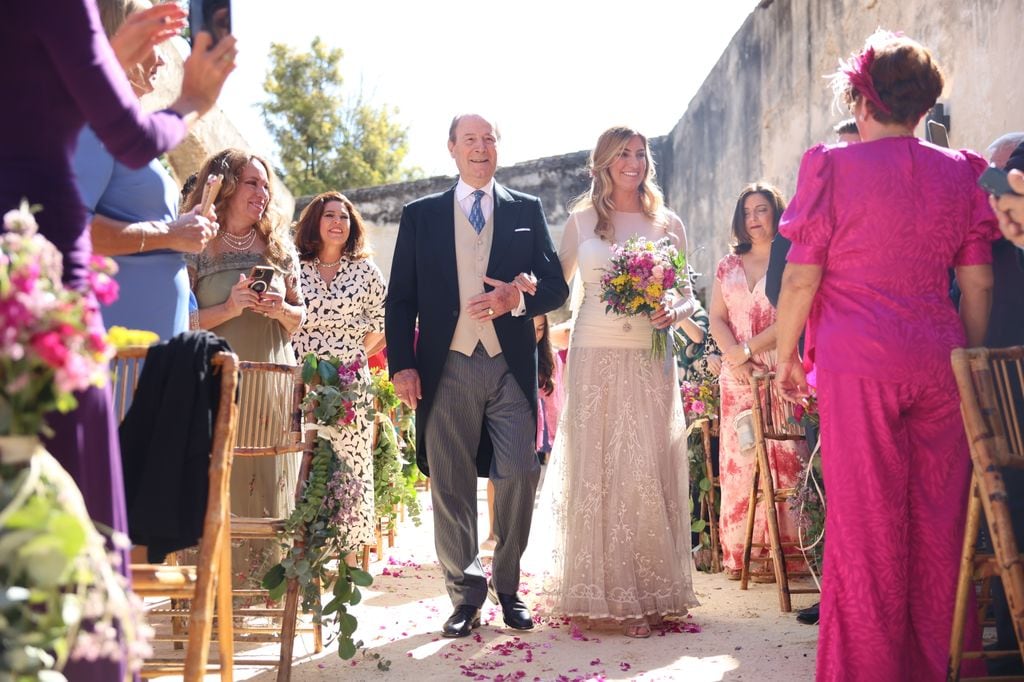 Boda de Pablo Ojeda y Esther García. Entrada de la novia