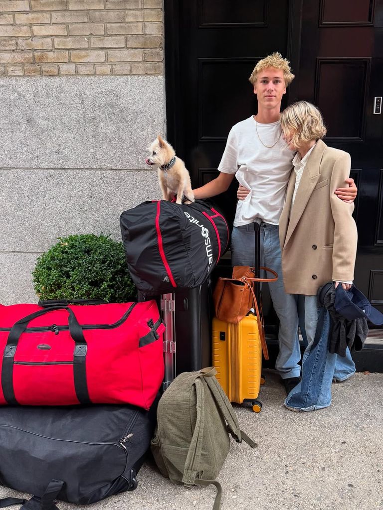 Naomi Watts y la despedida de su hijo Sasha, que marcha a la universidad