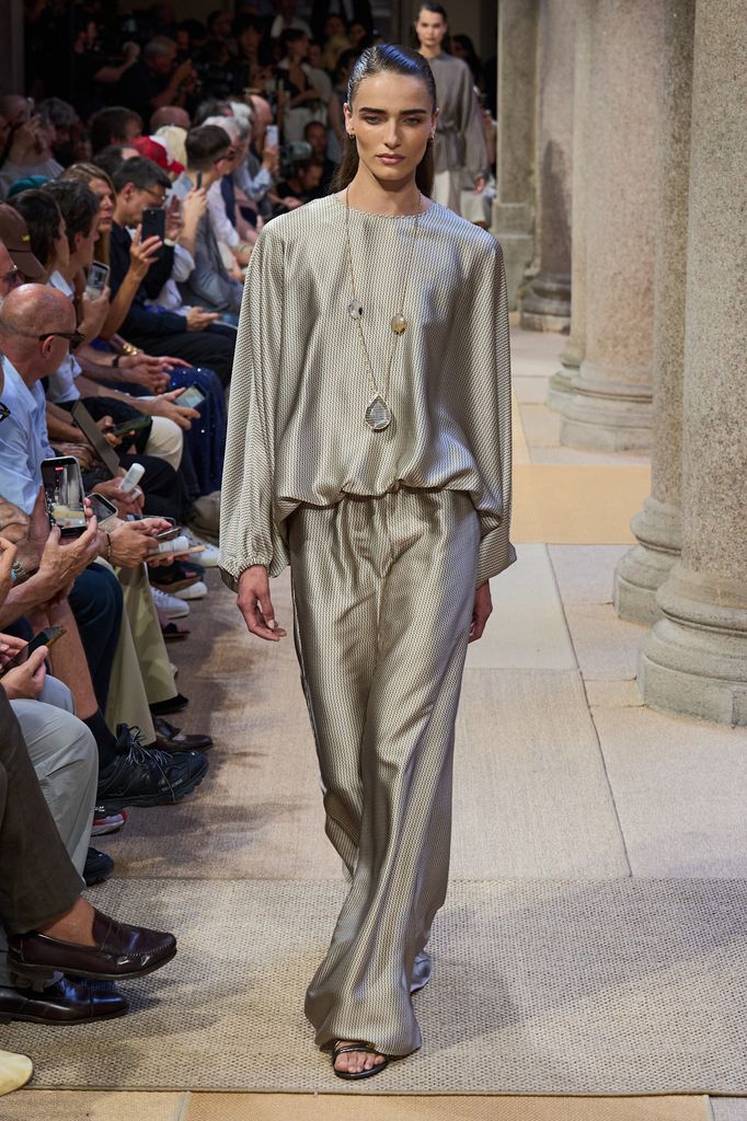 Giorgio Armani Primavera/Verano 2027 Colección Crucero Mujer