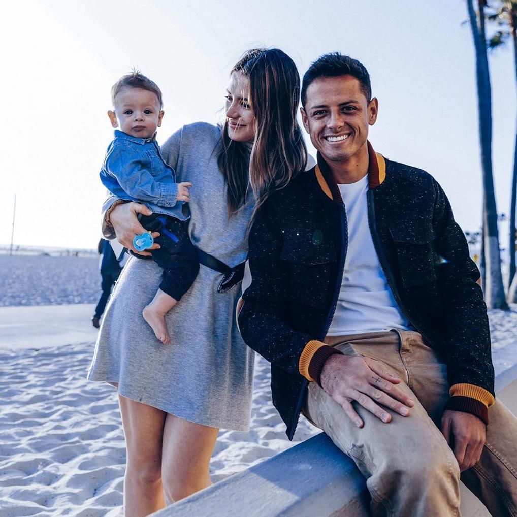 Javier Chicharito Hernández y Sarah Kohan