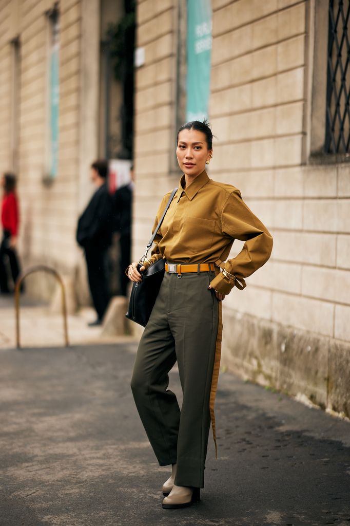 Combinaciones con el color camel marzo 2026
