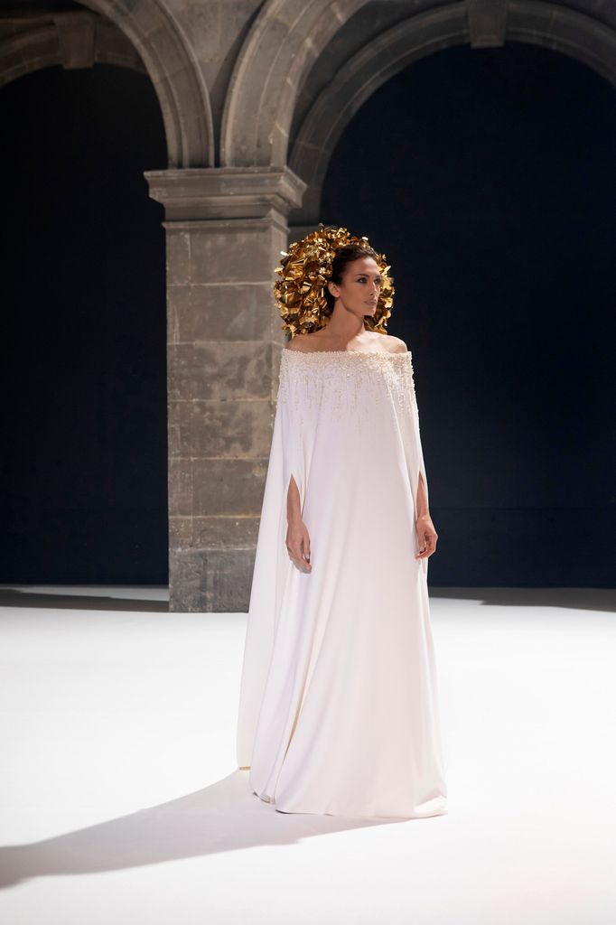 Nieves Álvarez vestida de novia por Stéphane Rolland