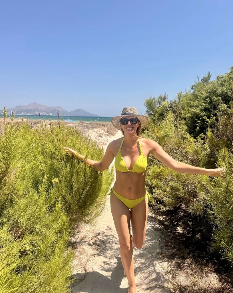 Helen Lindes con Rudy Fernández y sus hijos de vacaciones familiares en Mallorca, 2026.