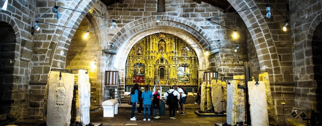 Templo de Santa María a Nova