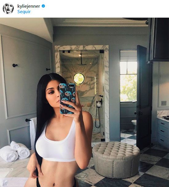 lenceria_celebrities_kylie_jenner_1z