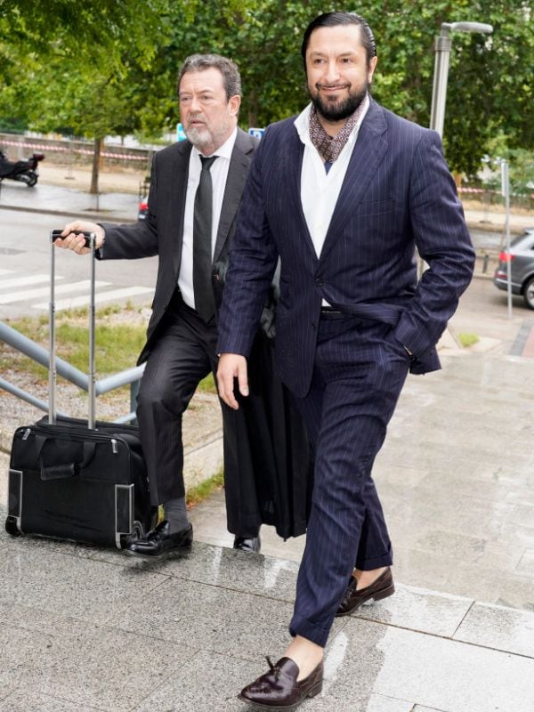 Rafael Amargo con su abogado