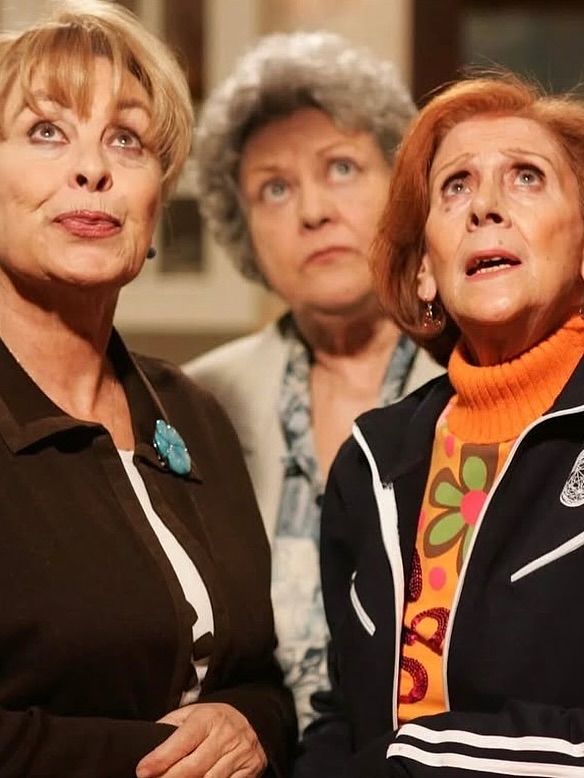 Gemma Cuervo, con sus compañeras Mariví Bilbao y Emma Penella