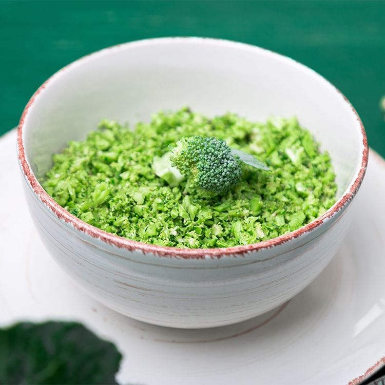 Cuscus de brócoli crudo