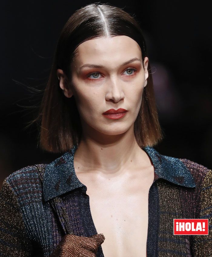 Bella Hadid selfie natural