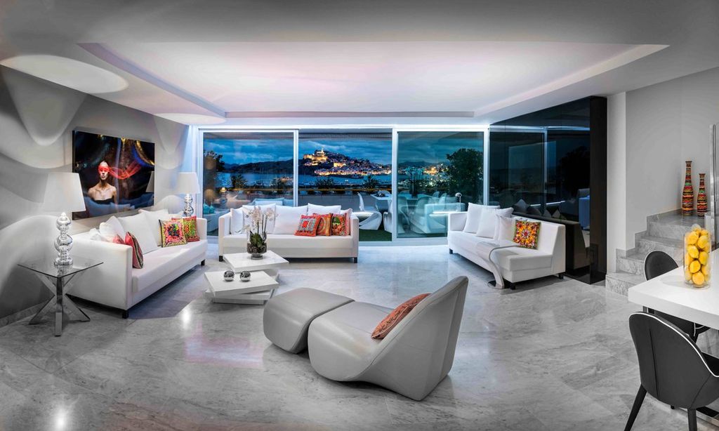 Triplex paris Hilton en Ibiza
