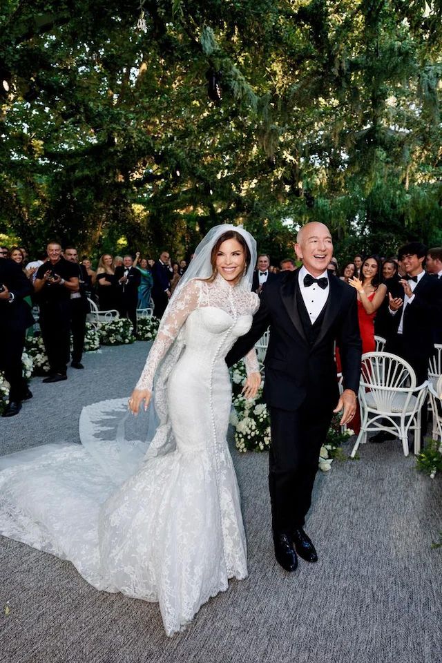 Jeff Bezos y Lauren Sánchez se dieron el 'sí quiero' en lo que fue, sin duda, una de las bodas del año