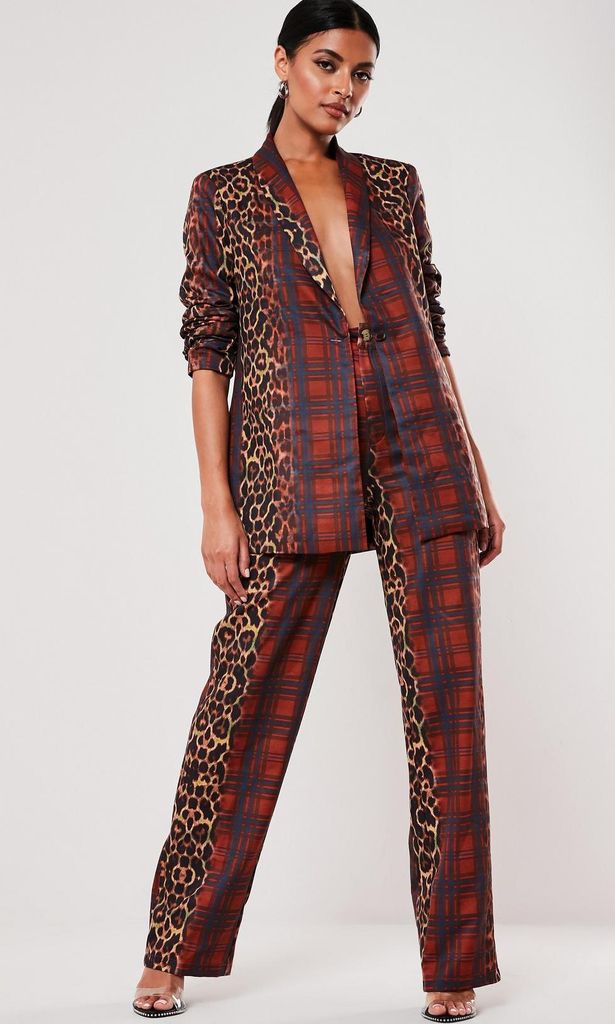 traje estampado de missguided