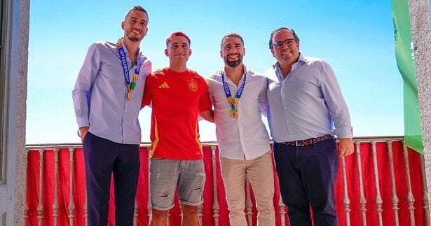 Joselu y Dani Carvajal. Homenaje en Boadilla del Monte. Julio 2024
