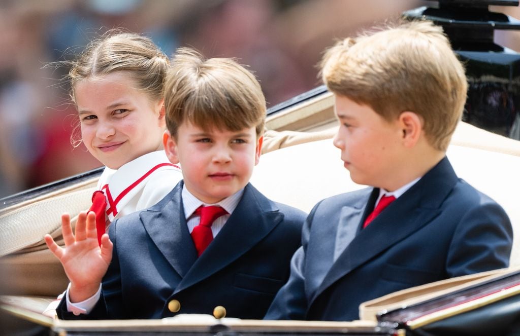 Charlotte, Louis y George en el Trooping the Colour de 2023.