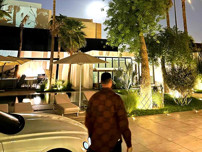Cristiano Ronaldo llega al local