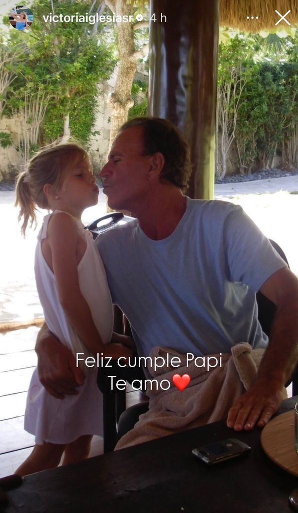 Victoria Iglesias compartió esta bella foto junto a su padre.
