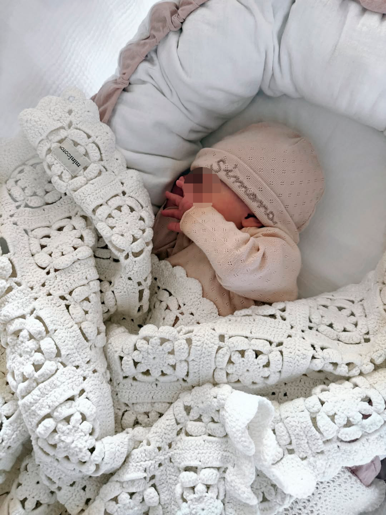 Simona descansando