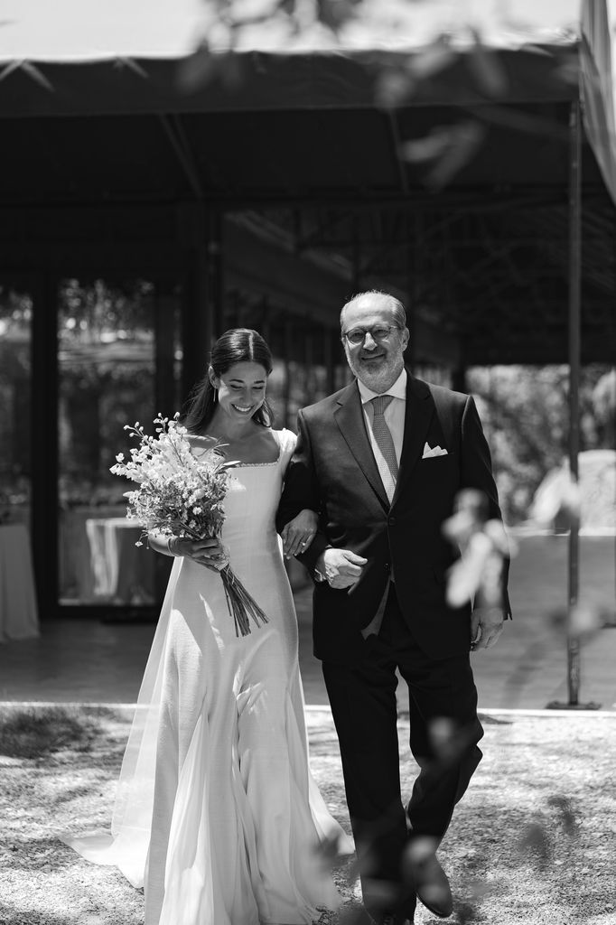 Entrada de la novia en la boda