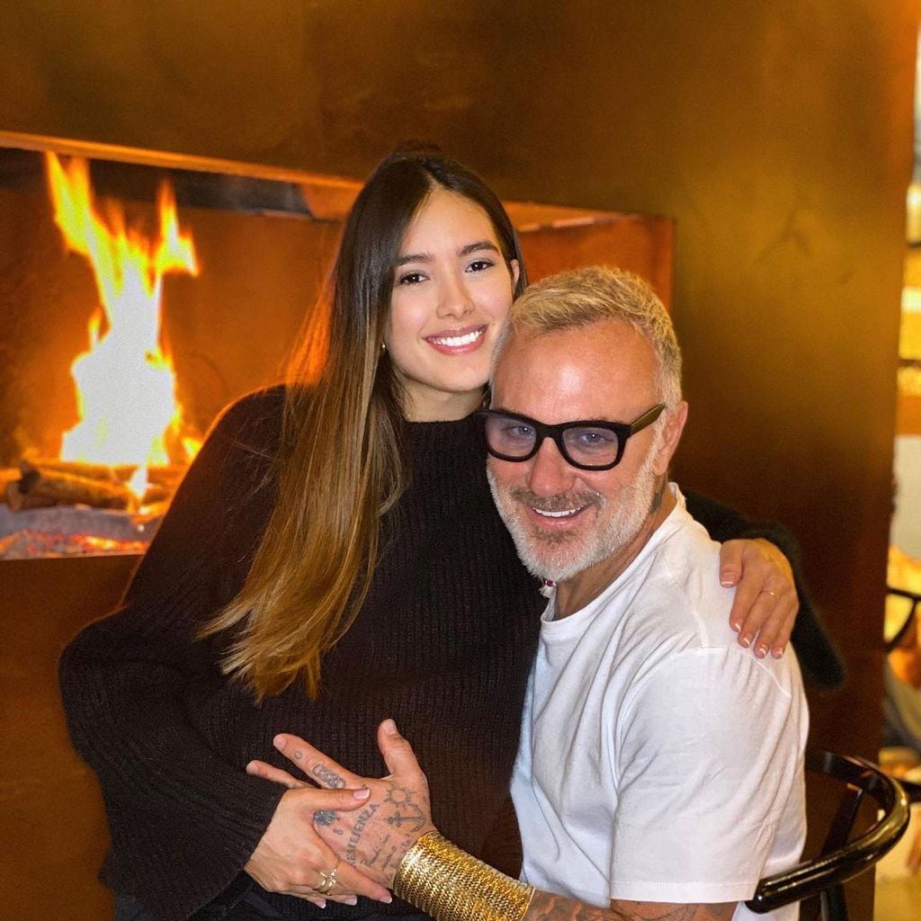 gianluca vacchi y sharon fonseca