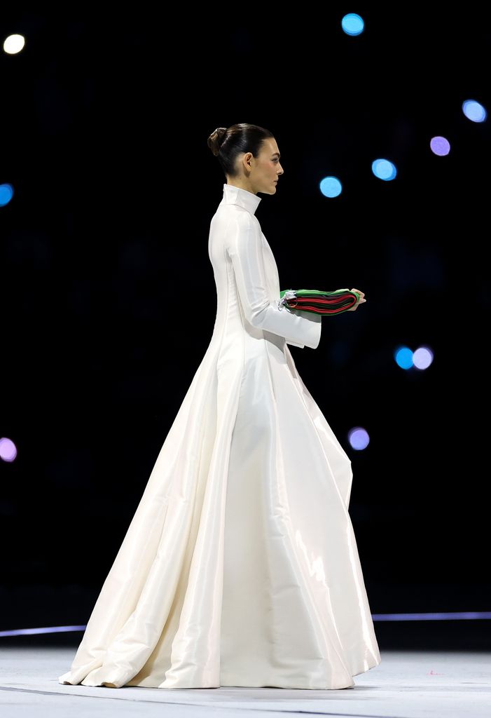 Vittoria Ceretti en la ceremonia de inauguración de los Juegos Olímpicos de Invierno Milan Cortina 2026.