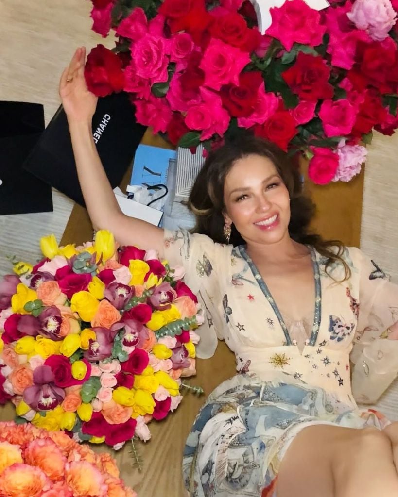 Thalía, feliz por el cariño que recibió en su cumpleaños