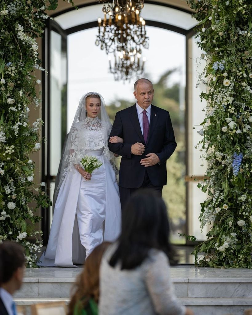 Aisha de Jordania en el día de su boda en mayo de 2025