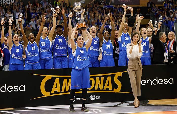 Doña Letizia preside por primera vez la final de la Copa de la Reina de baloncesto 