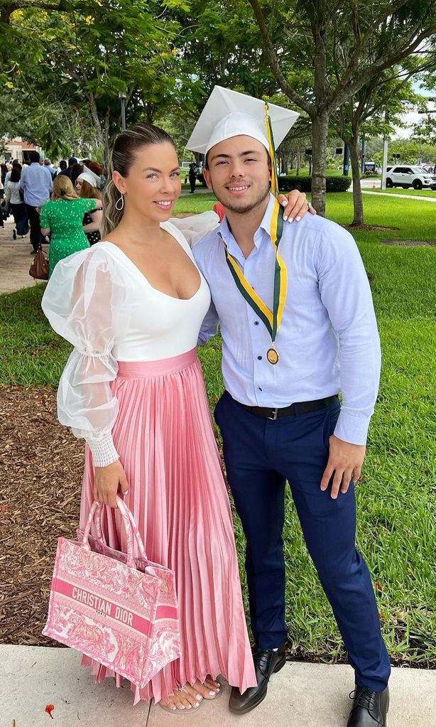 Ximena Duque y su hijo Cristan Carabias