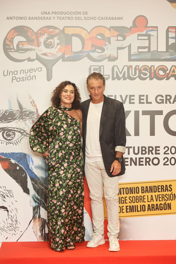 Javier Banderas y su mujer, Mari Angeles, en el estreno de 'Godspell' en Málaga