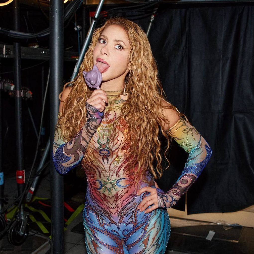 Shakira comiendo helado creado por Carolina Ferreira, de Casa del Gelato en Cádiz.