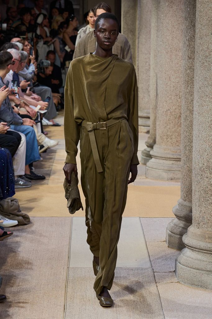 Giorgio Armani Primavera/Verano 2027 Colección Crucero Mujer