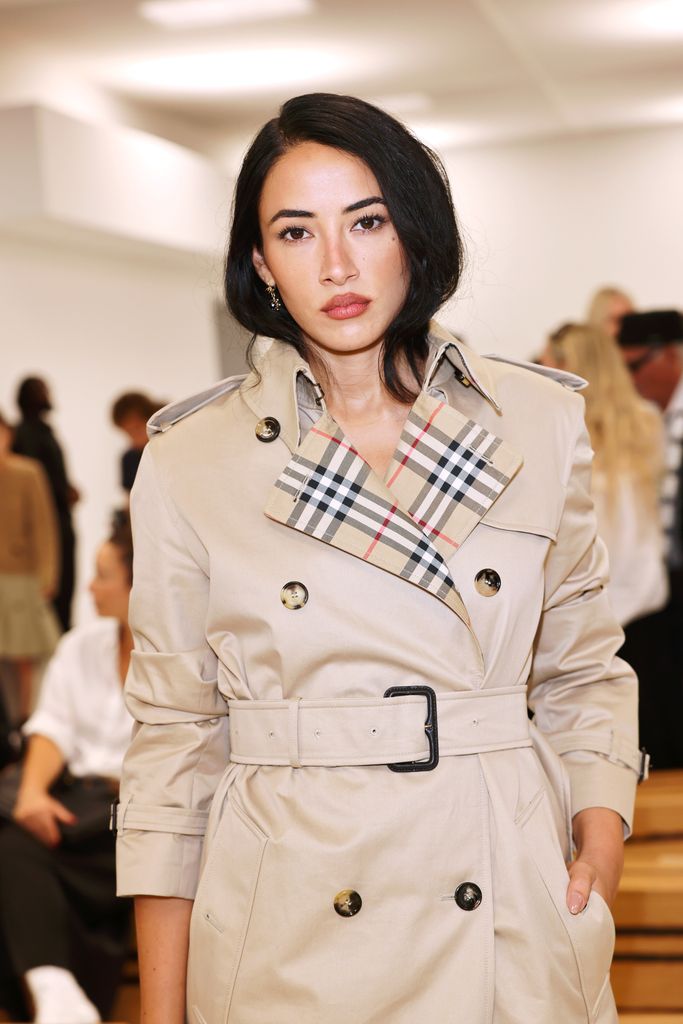 Cora Corré, nieta de la diseñadora Vivienne Westwood, durante el desfile de Burberry Primavera/Verano 2027 (21 de septiembre de 2026).