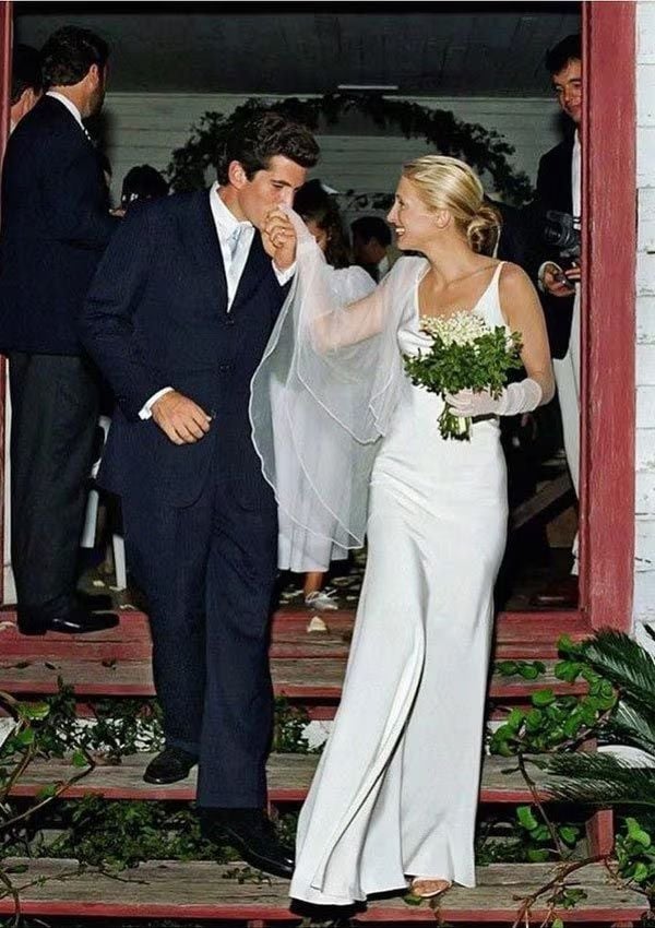 John F. Kennedy Jr. y Carolyn Bessete el día de su boda