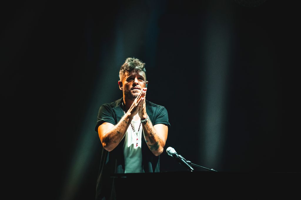 Pablo Lopez actuando en el Coliseum de A Coruña el 5 de julio de 2025