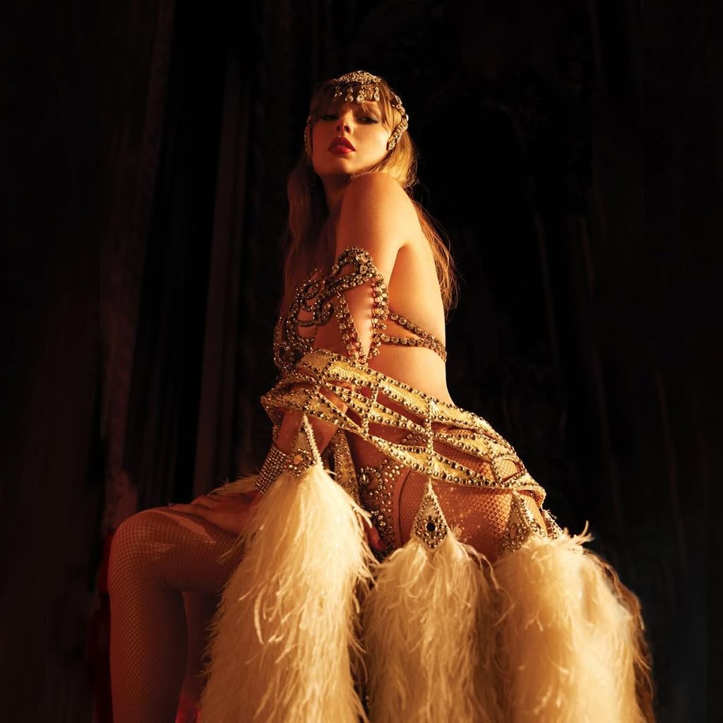 Taylor Swift, en una imagen de la promoción de 'The Life of a Showgirl'