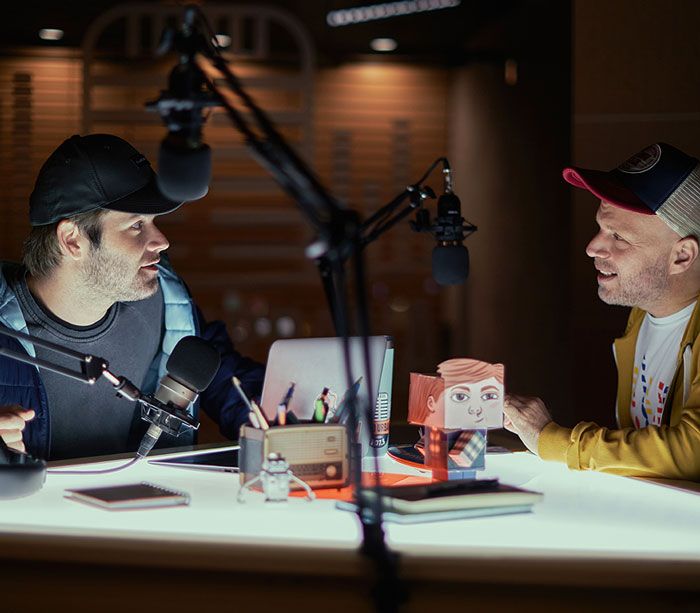 Fotograma de la segunda temporada de 'Casi feliz'. Una producción argentina centrada en los problemas diarios de un peculiar presentador de radio 