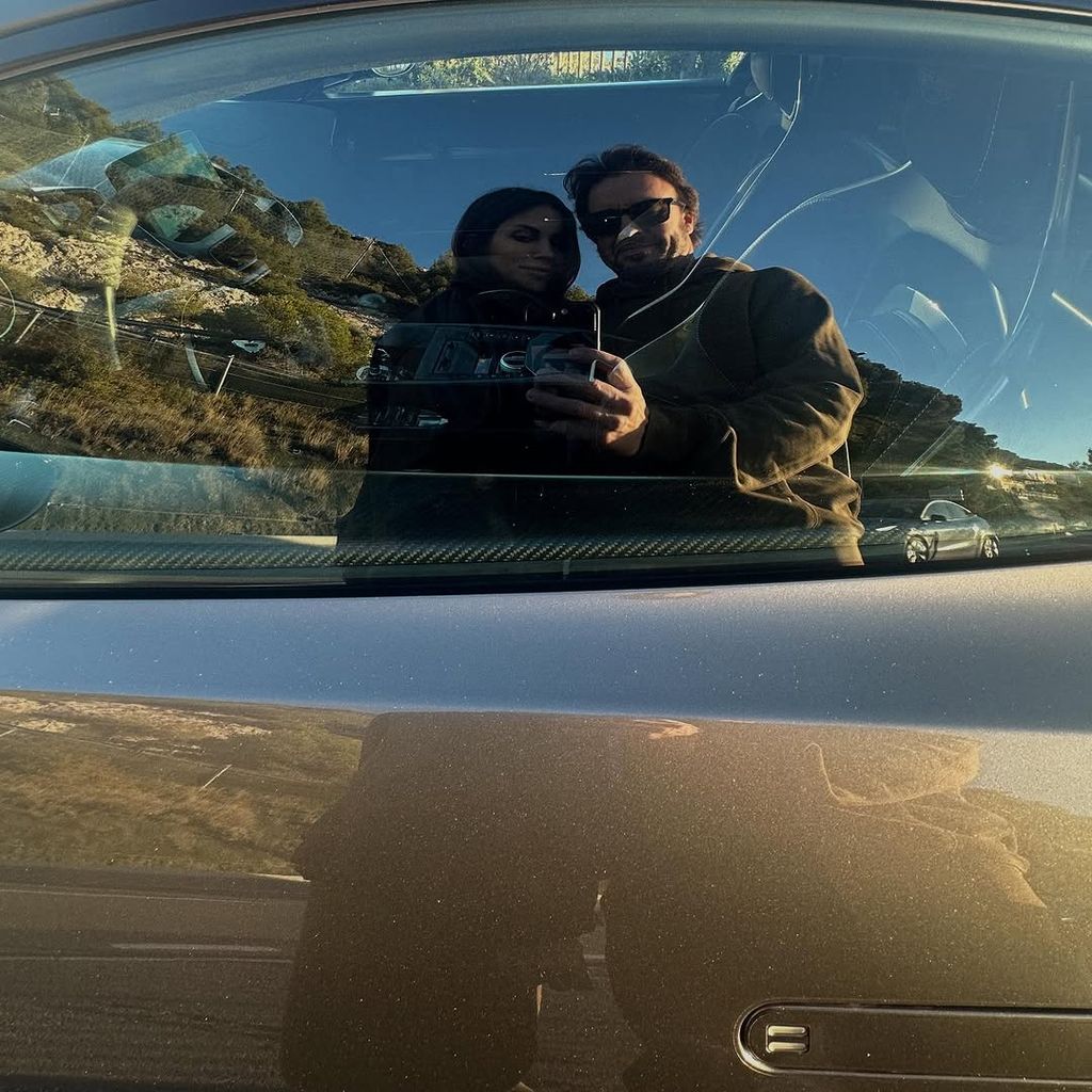 Fernando Alonso y Melissa Jiménez, en la fotografía que ha compartido el piloto para sus fans