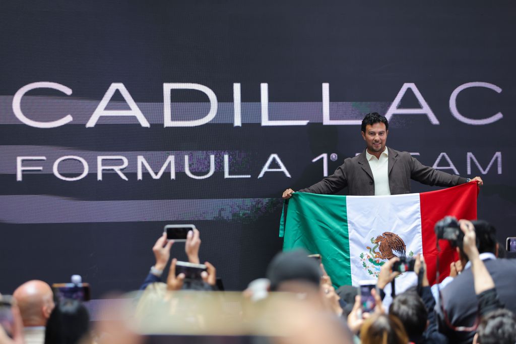 El apoyo de la afición mexicana fue clave en el regreso de Checo.