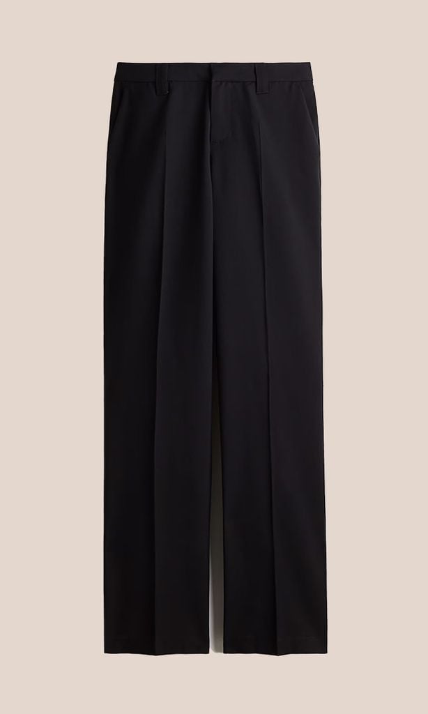 Pantalón de sastre recto (25,99 euros)