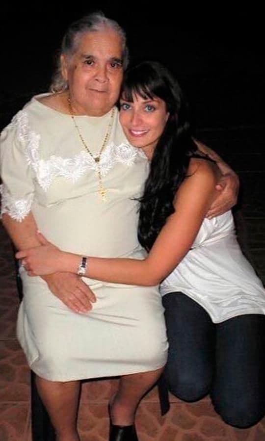 dayanara-abuela-1-