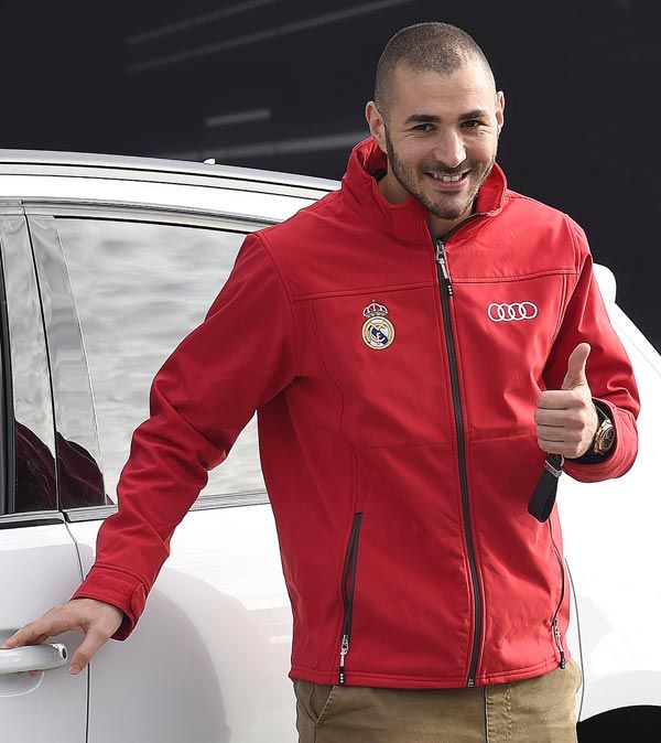 Benzemá no ha sido convocado con su selección debido a una lesión así que ha viajado a Nueva York para pasar sus vacaciones
