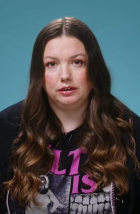 Hannah Murray cuanto su experiencia con una organización sectaria en sus memorias