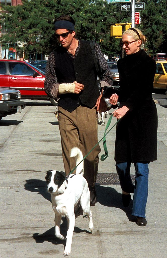 Carolyn Bessette y John F. Kennedy Jr. en Nueva York, 1997.