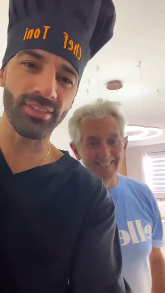 Toni Costa y su papá 